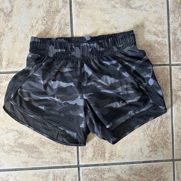 Athleta Printed Mesh Racer Run Short 4” XXSMALL Black Camo Pocket Built-in Brief - Picture 4 of 12